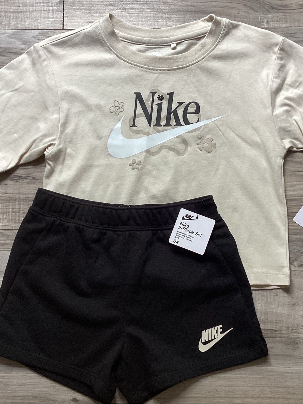 Nike tee & Shorts Set girls size 6X(NWT) ~PRICE IS FIRM, NO OFFERS~